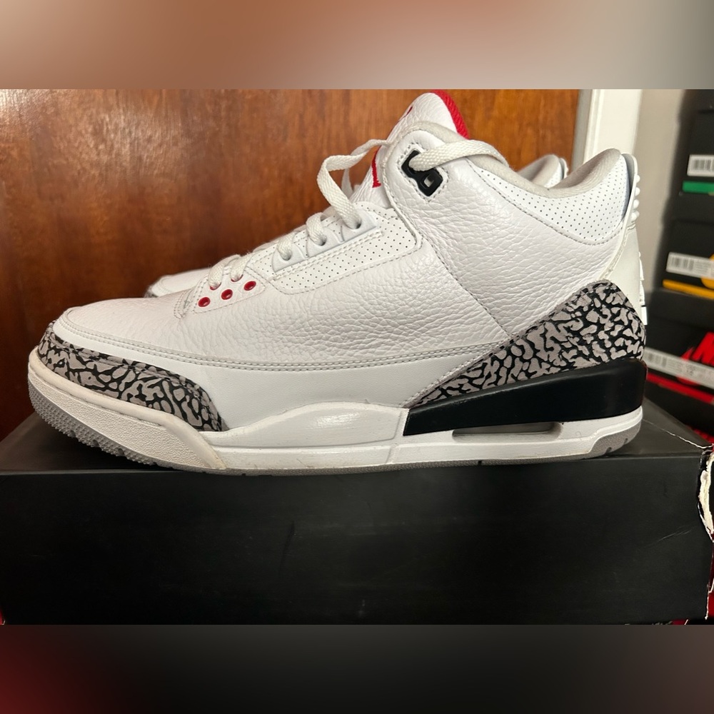 Air jordan 3 white cement